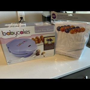 Cake pop maker and holder